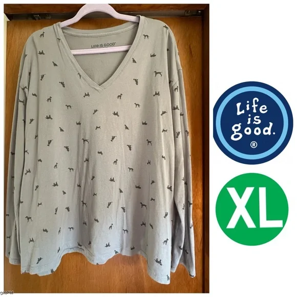 Life Is Good Light Gray V-Neck Shirt Dog Prints - Picture 1 of 11